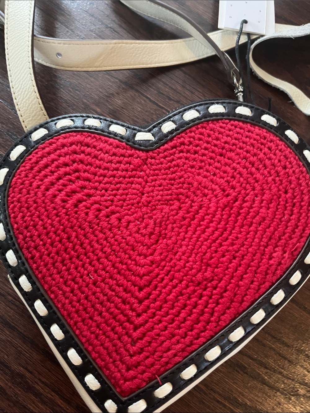 Aimee K Red Heart-Shaped Crossbody Bag with White Trim new w tags!! - Picture 4 of 7